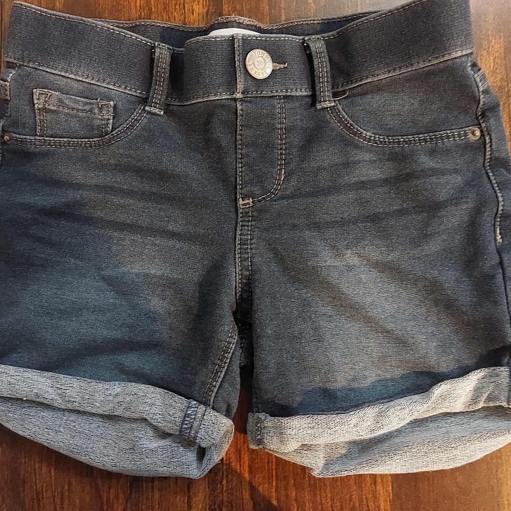Girls stretchy shorts